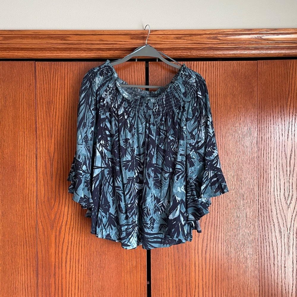 NWT Love Stitch Blue Top